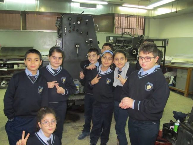 db03a7_70ff592b4c1648eea5c776bbe0f4eeaa_mv24