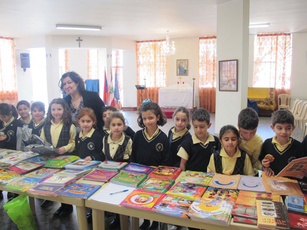 db03a7_208af3f2a34548d184904cebe4cfebb1